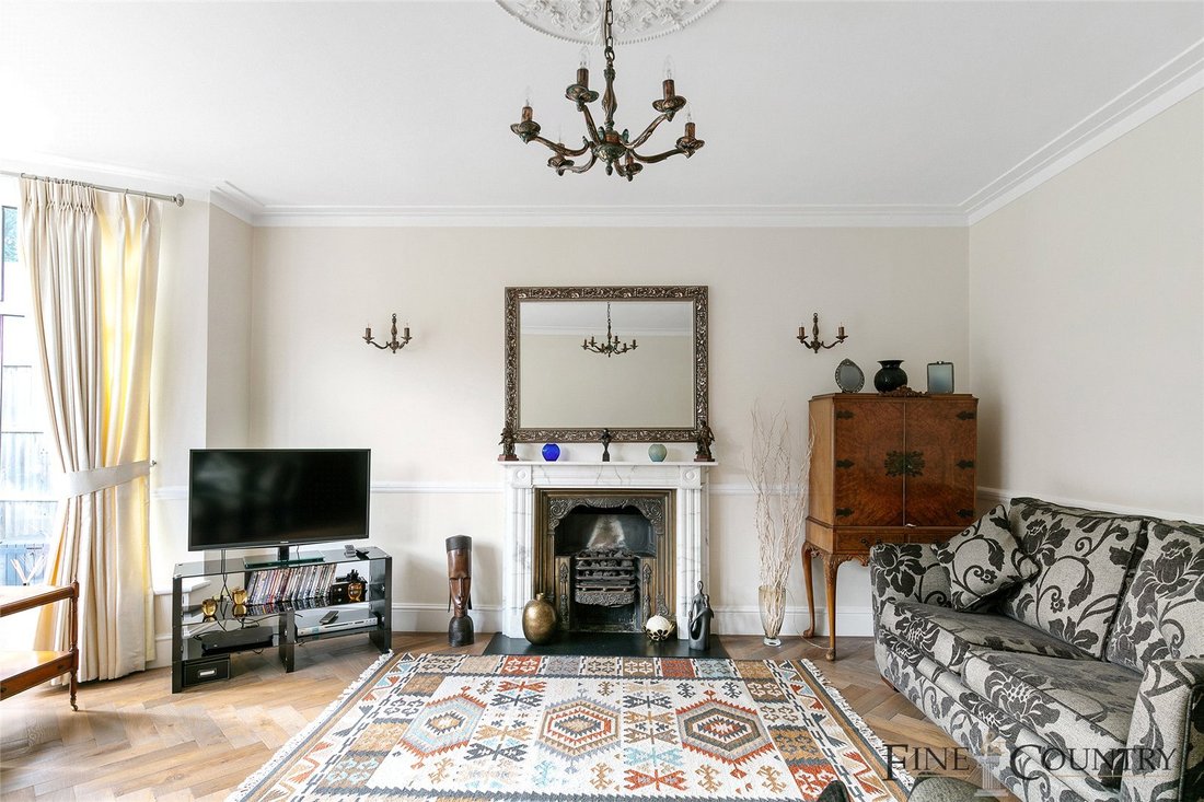 House in Brondesbury Park, Brent, England 5 - 17676929