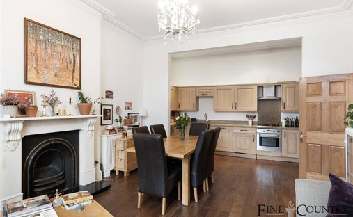 House in Brondesbury, Brent, England 1