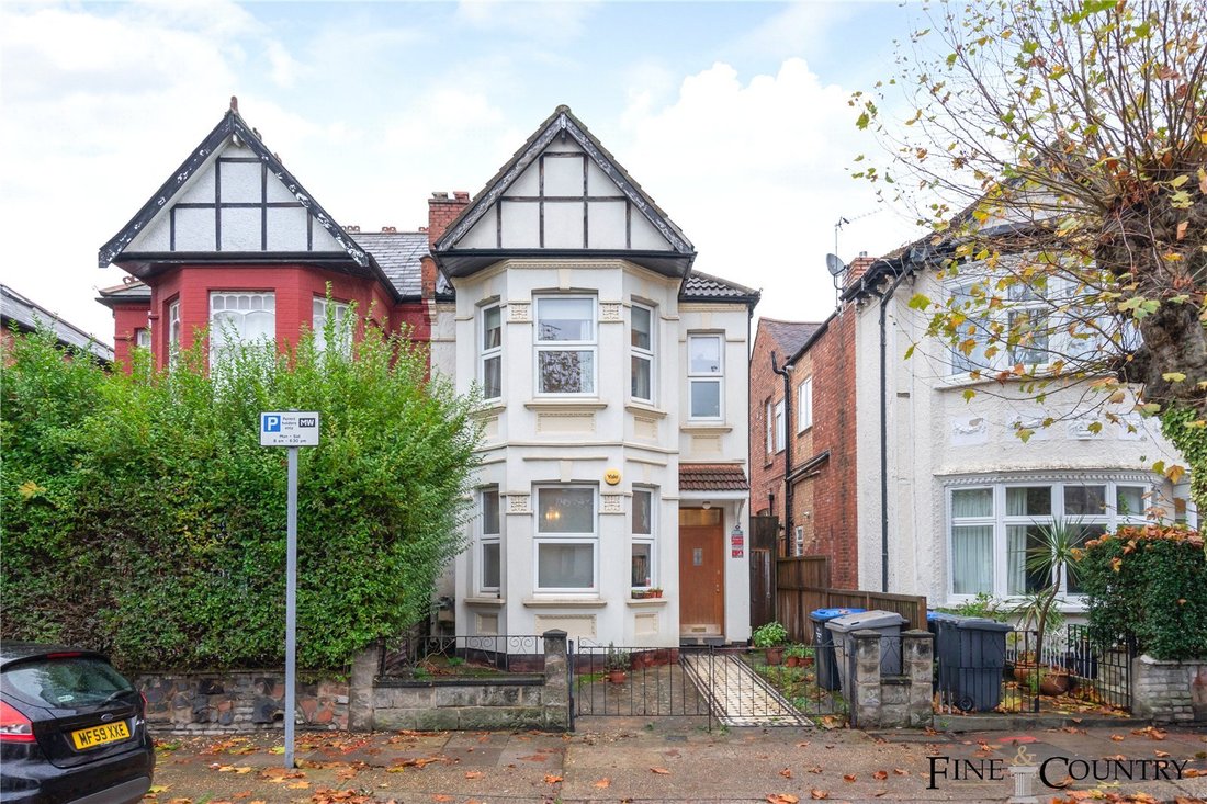 House in Willesden Green, Brent, England 1 - 17676871