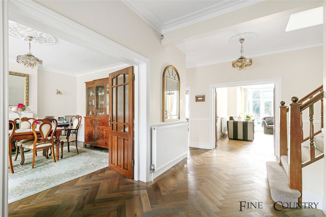 House in Brondesbury Park, Brent, England 2 - 17676929