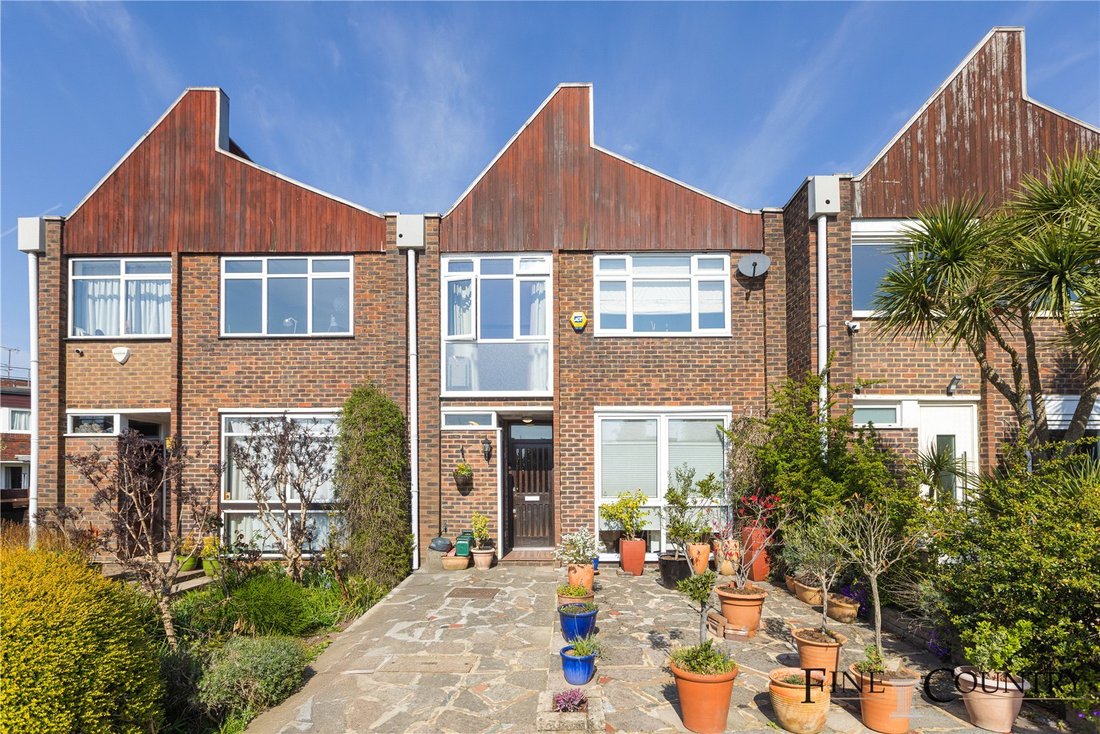 House in Brondesbury Park, Brent, England 1 - 17676842
