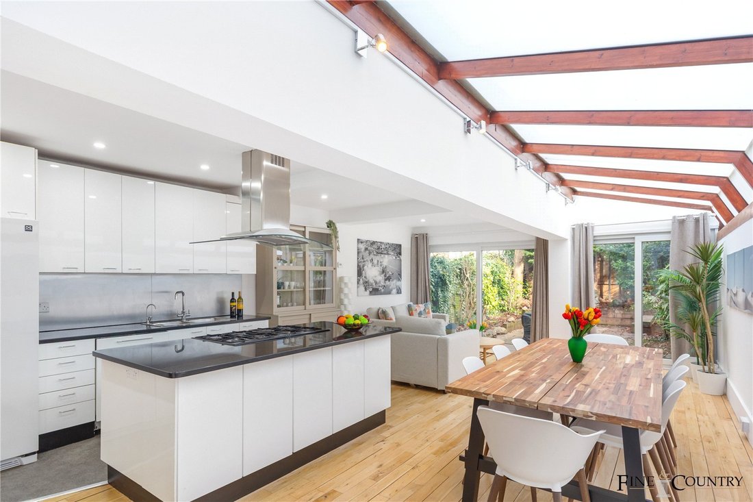 House in Brondesbury, Brent, England 5 - 17676912