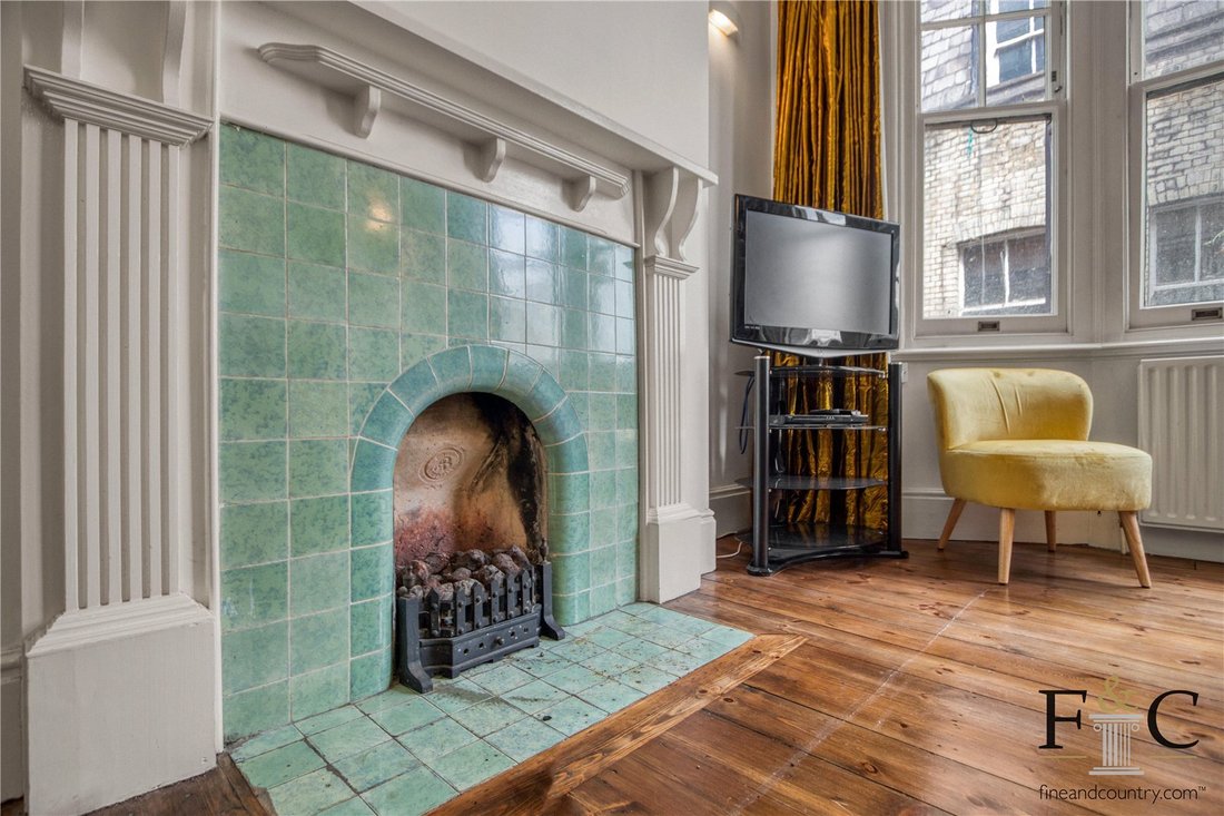 Apartment in Holborn, Camden, England 2 - 17676618