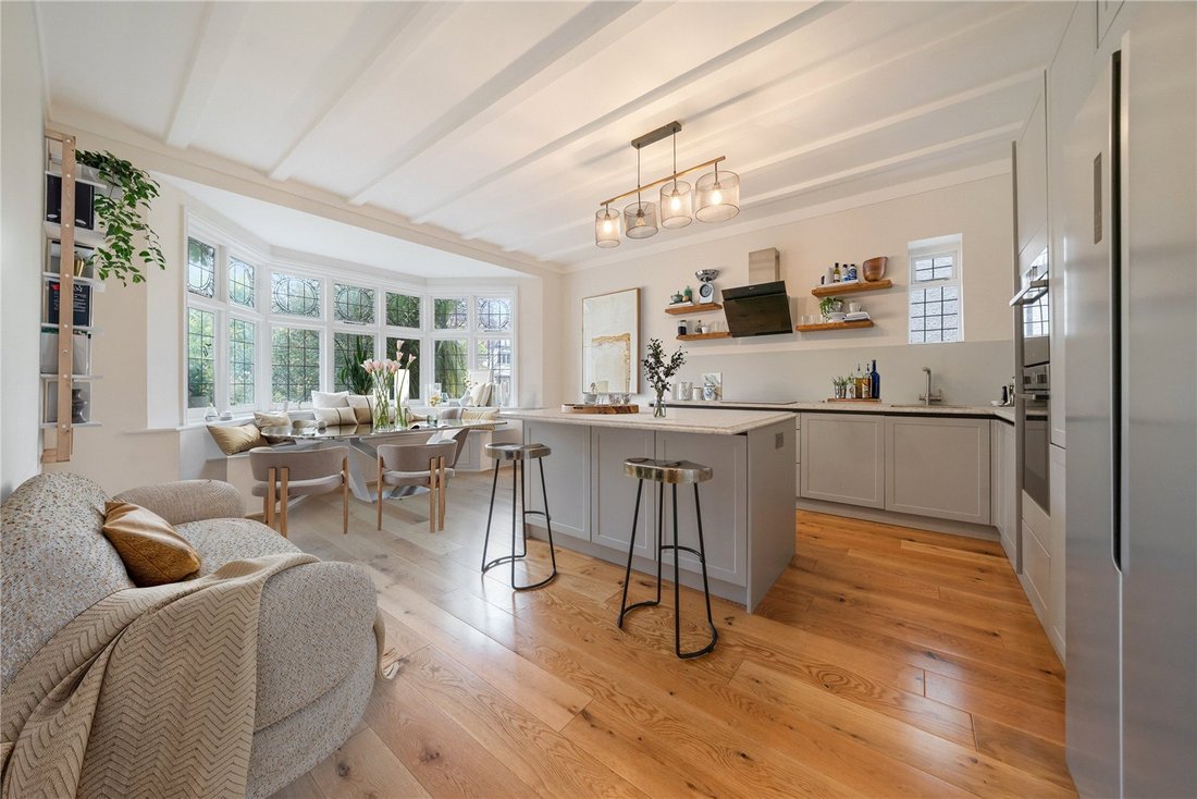 Apartment in Willesden Green, Brent, England 1 - 17676812