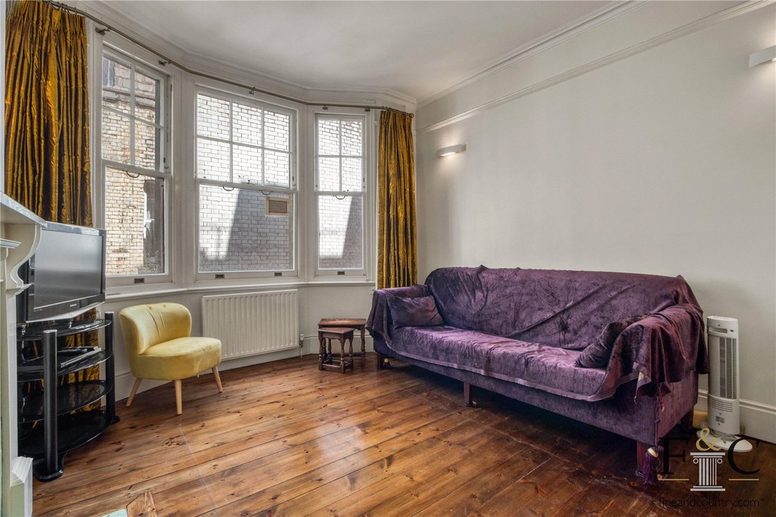 Apartment in Holborn, Camden, England 1 - 17676618