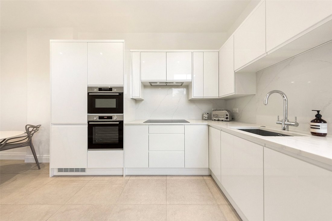 Apartment in West Hampstead, Camden, England 2 - 17676967