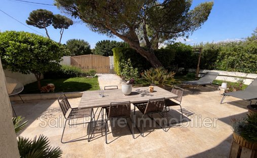 Villa in Val de Cagne-Colline Route de Vence, Cagnes-sur-Mer, France 1