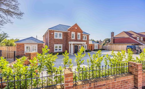House in North Boarhunt (Boarhunt), North Boarhunt, England 1