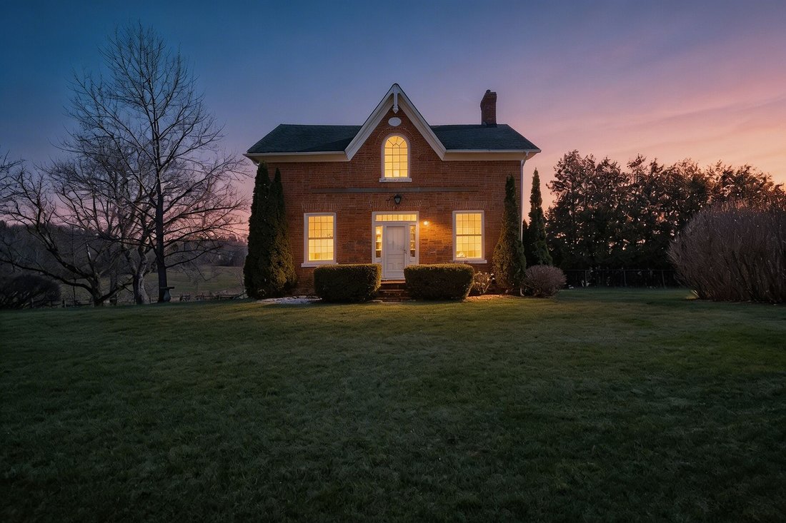 Farm Ranch in Nobleton, Ontario, Canada 5 - 17676533