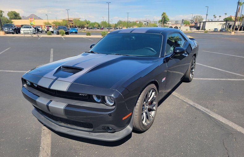 Coupe in Glendale, United States 1 - 17676510