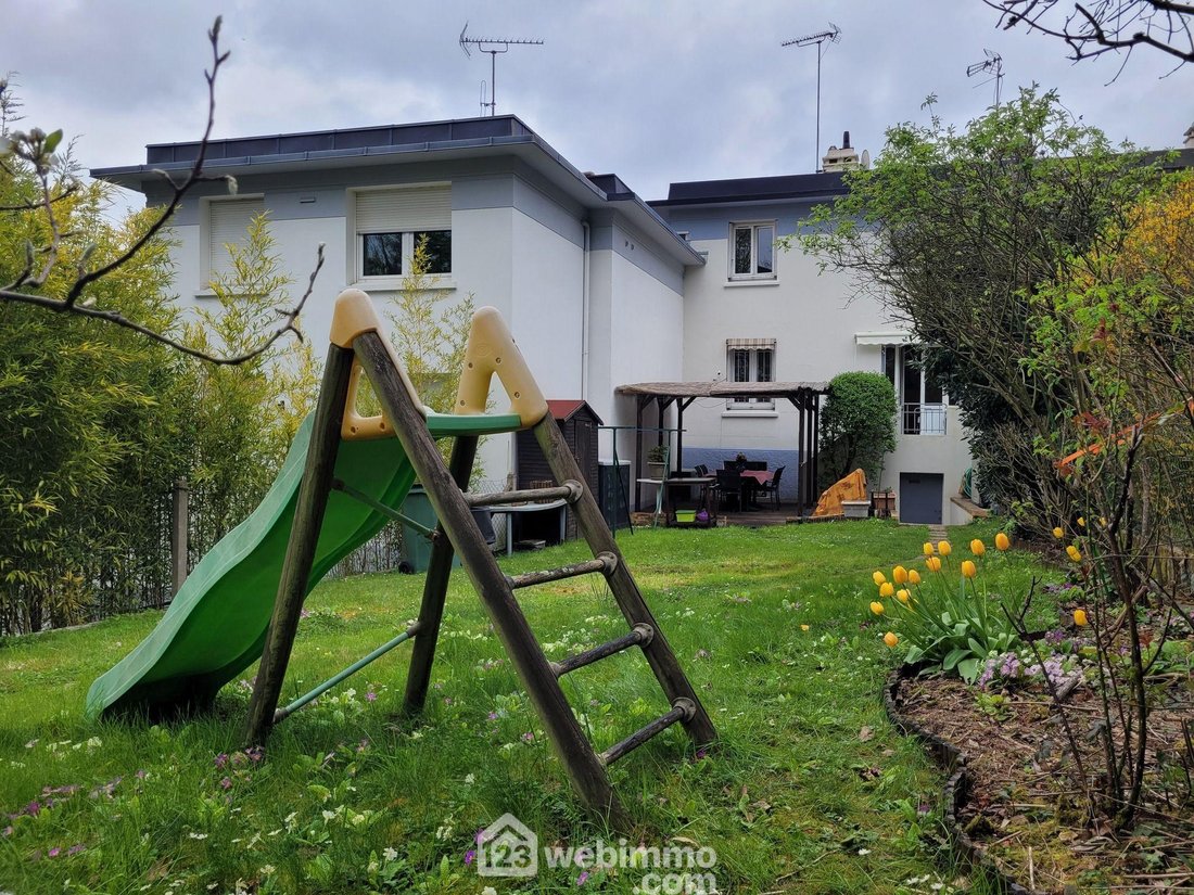 Villa in Wallon, Le Plessis-Robinson, France 1 - 17676750