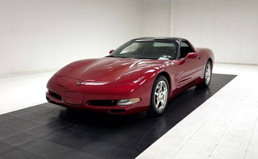 17 457 Miles/1 Owner/5.7 Liter 350hp LS1 V8/4L60E Auto/Pampered Stock C5 in Morgantown, United States 1