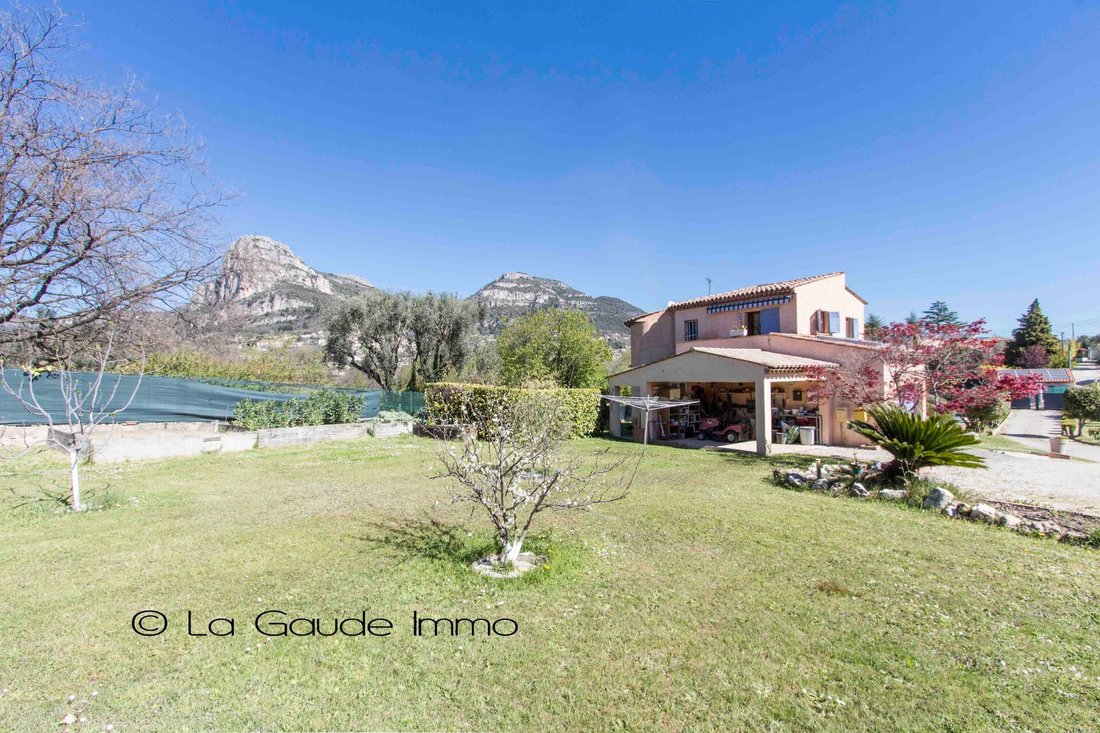 Villa in Nord, La Gaude, France 4 - 17676373