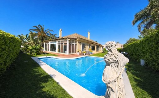 Villa a Chiclana de la Frontera, Andalusia, Spagna 1