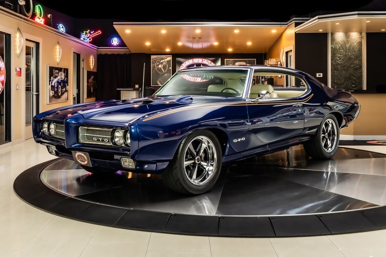 Coupe in Plymouth, United States 1 - 17676498