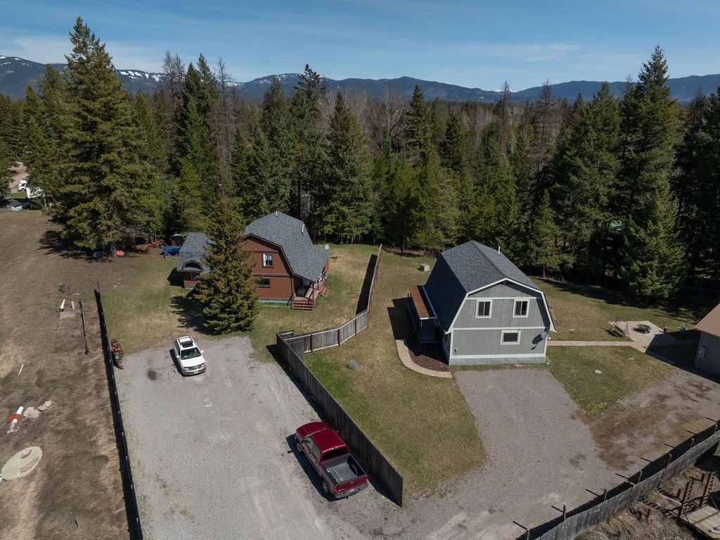 Columbia Falls, Montana, United States 1 - 17676997