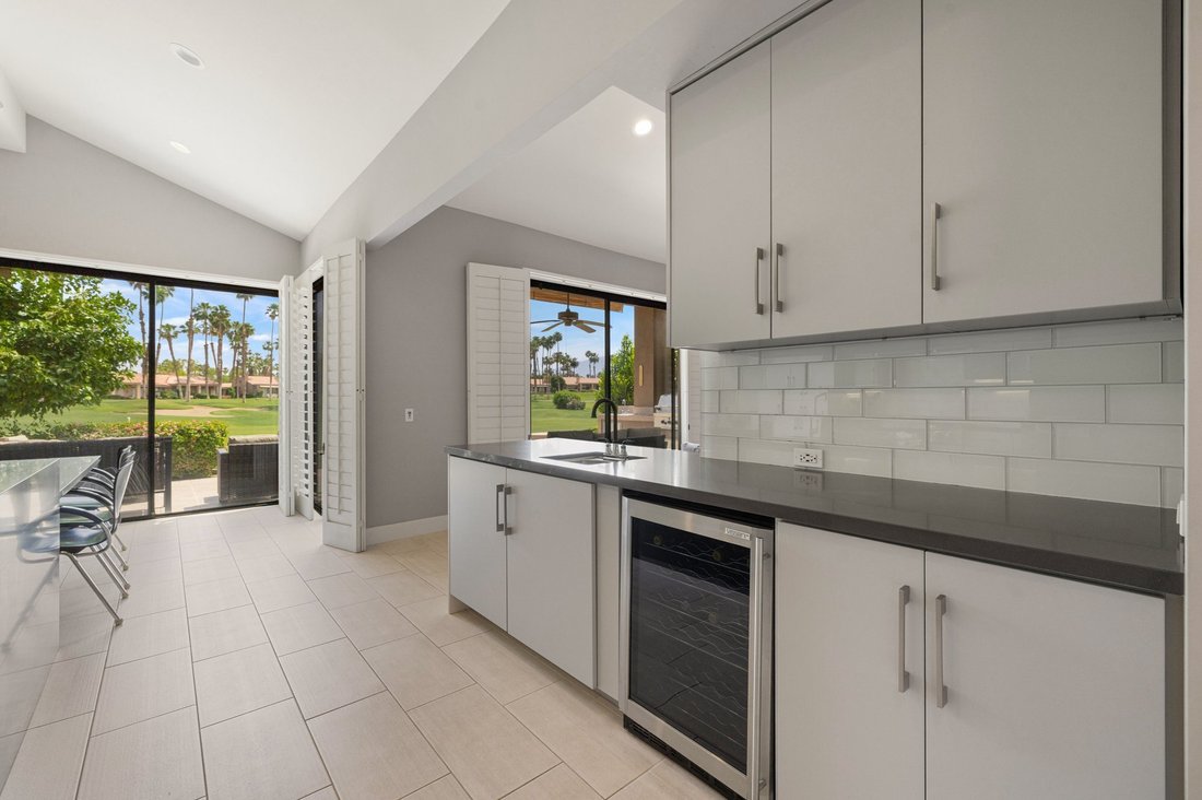 Condo in Palm Desert, California, United States 5 - 17677130
