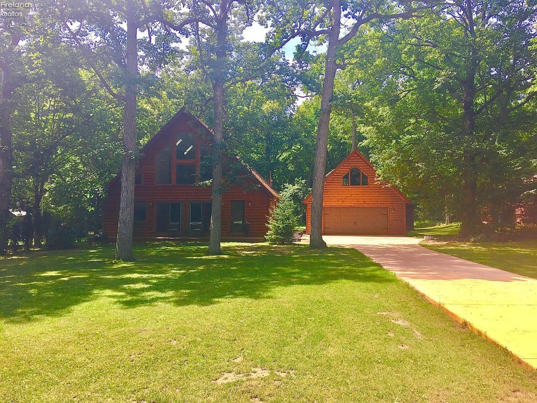 House in Port Clinton, Ohio, United States 2 - 17677179