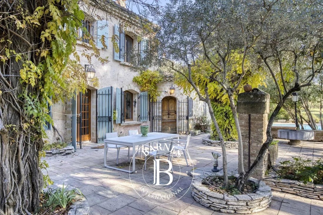 Country House in Avignon, Provence-Alpes-Côte d'Azur, France 1 - 15347728