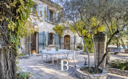 Country House in Avignon, Provence-Alpes-Côte d'Azur, France 1
