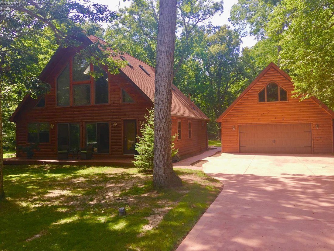 House in Port Clinton, Ohio, United States 1 - 17677179