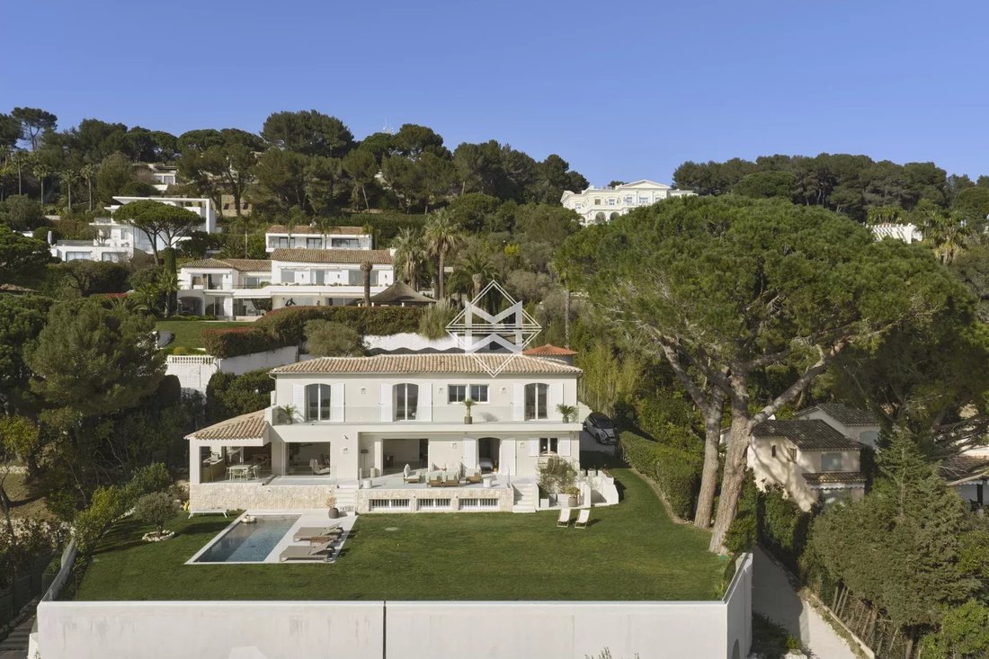 Villa in Cannes, Provence-Alpes-Côte d'Azur, France 2 - 17591882