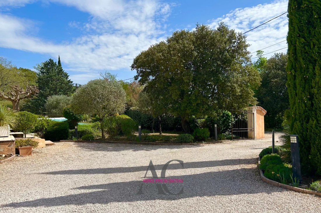 Villa in Garéoult, Provence-Alpes-Côte d'Azur, France 5 - 17676887