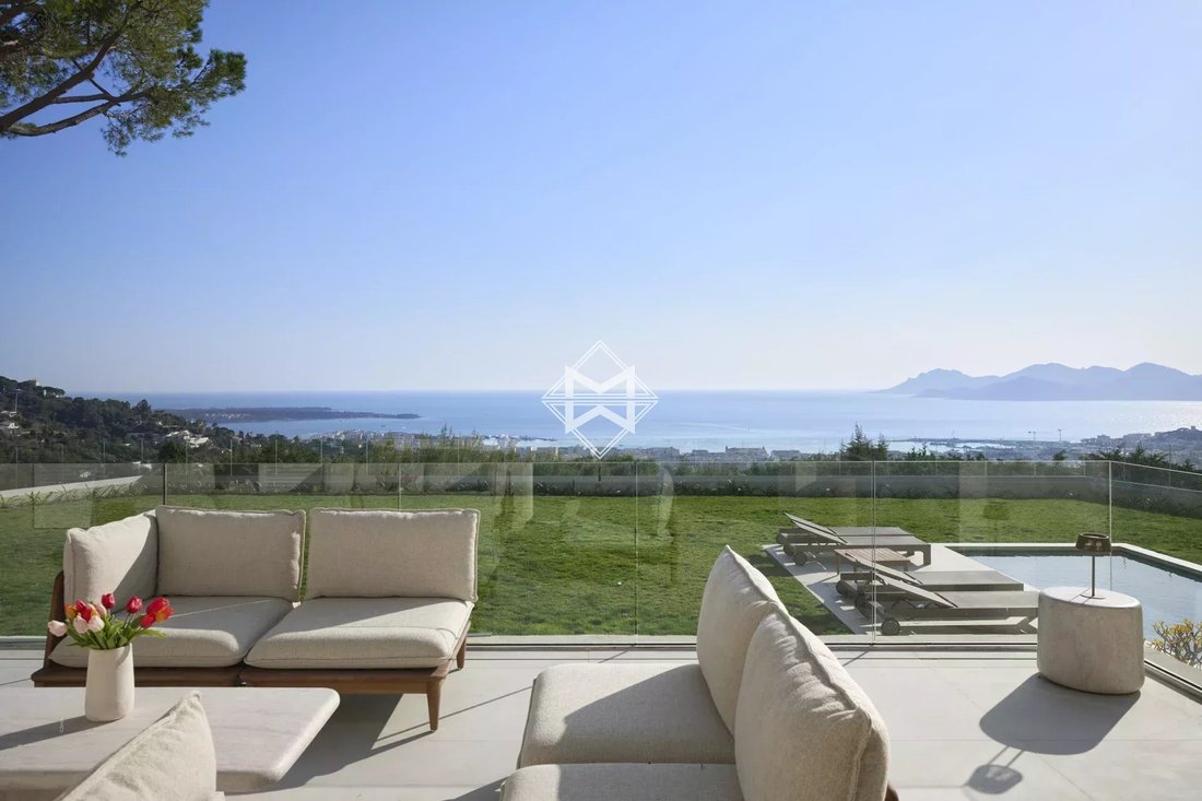Villa in Cannes, Provence-Alpes-Côte d'Azur, France 4 - 17591882