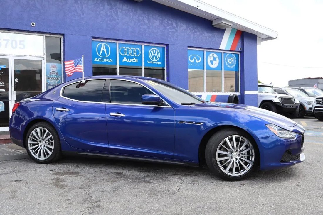 Sedan in Orlando, FL, United States 2 - 17677371