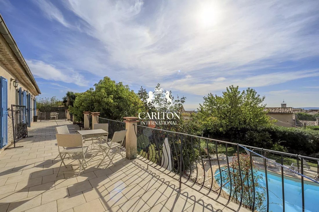 Villa in Tourrettes-sur-Loup, Provence-Alpes-Côte d'Azur, France 2 - 17676932