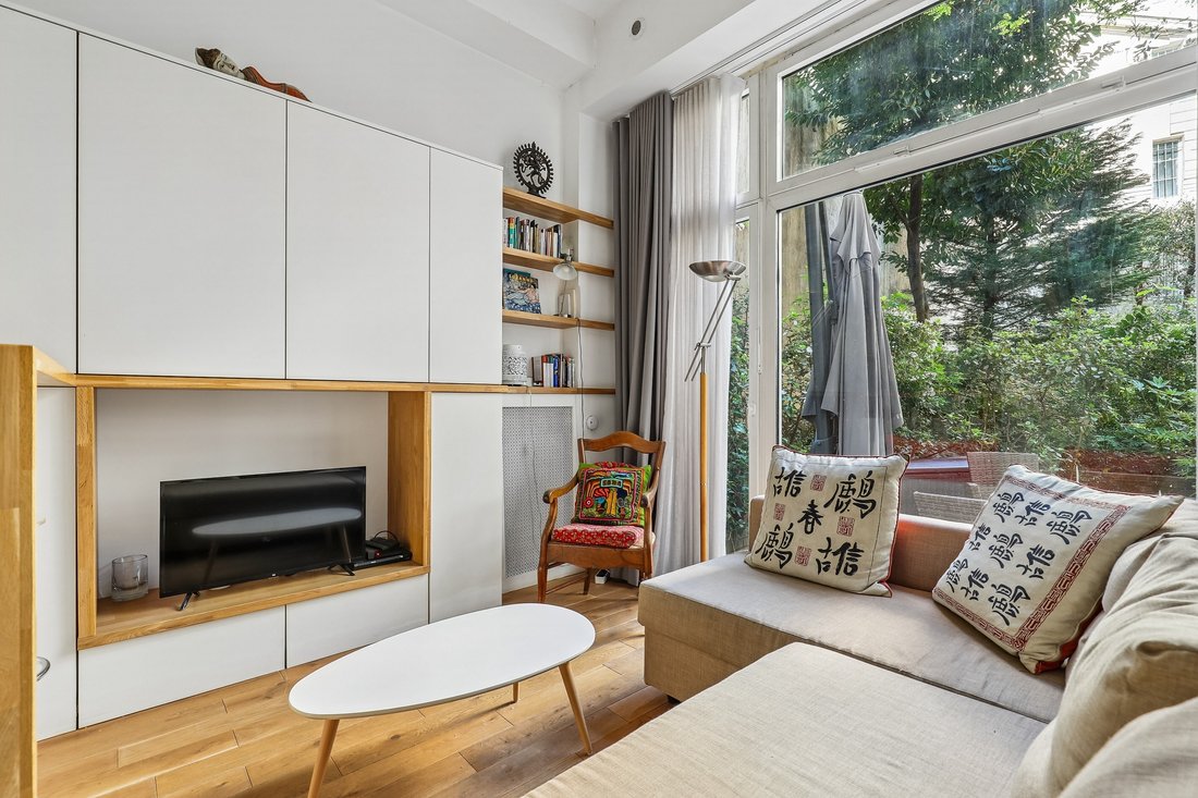 Apartment in Saint Germain des Prés, Paris 6e Arrondissement, Paris 4 - 17677134