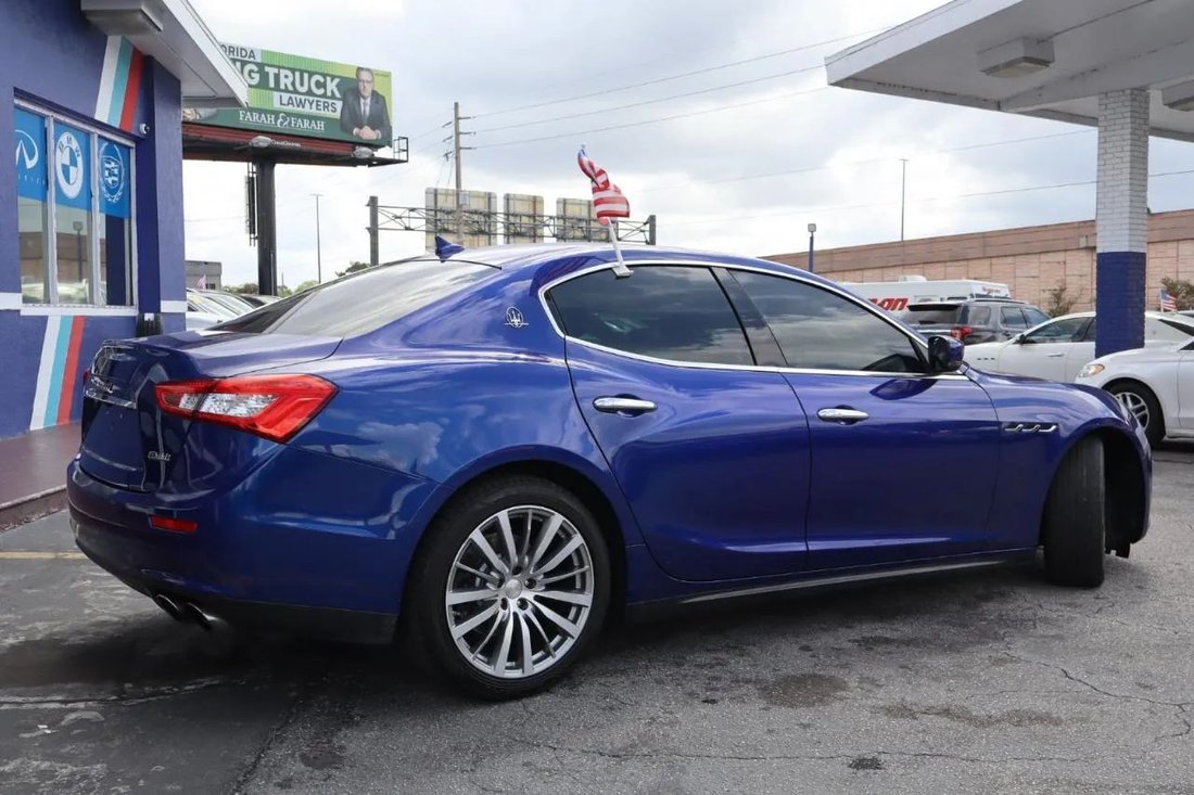 Sedan in Orlando, FL, United States 3 - 17677371