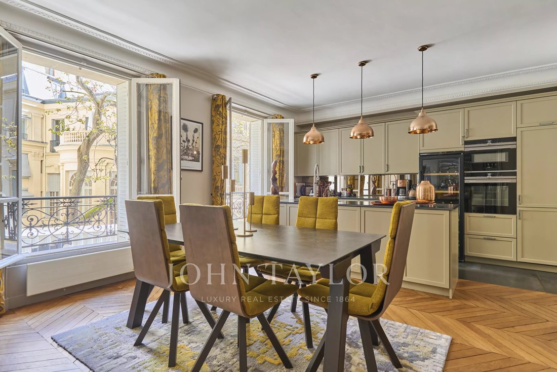 Apartment in Chaillot, Paris 16e Arrondissement, Paris 1 - 17676930