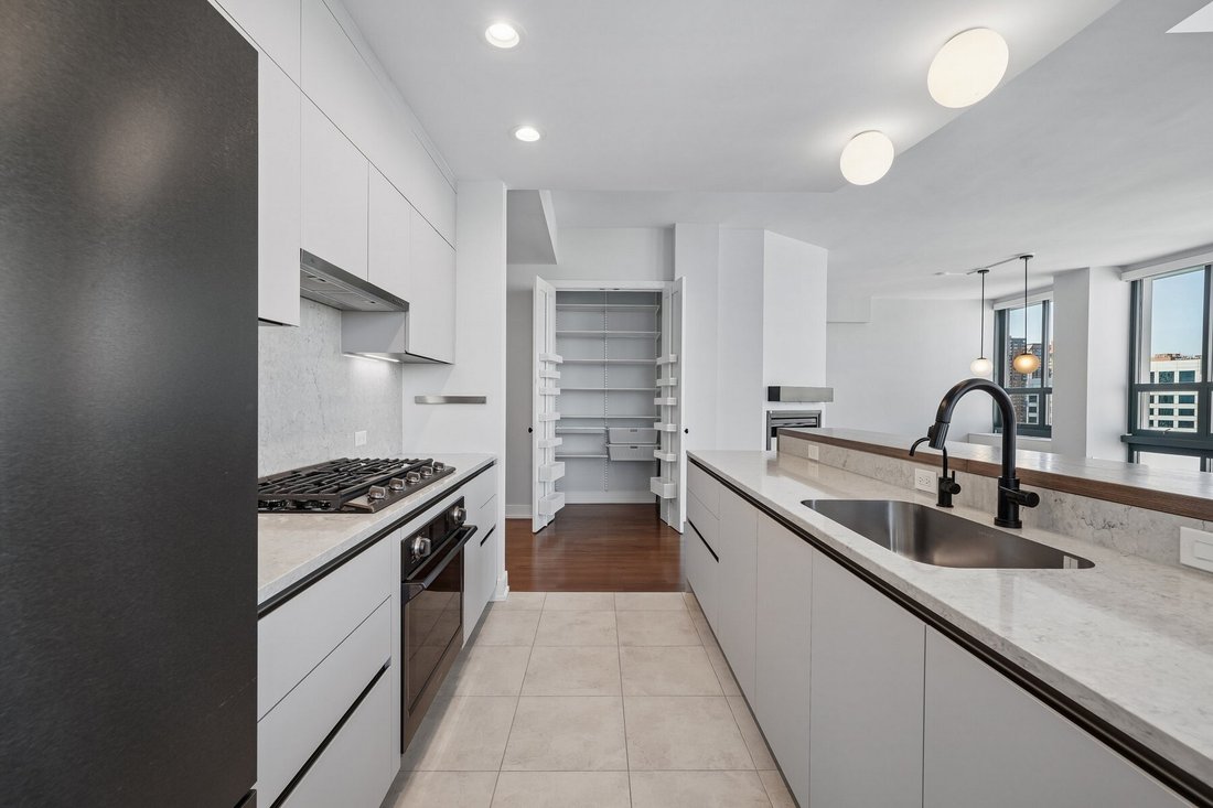 Condo in Jersey City, New Jersey, United States 2 - 17677116