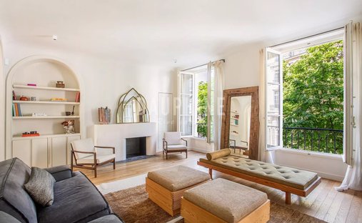 Apartment in Paris 8e Arrondissement, Paris, France 1