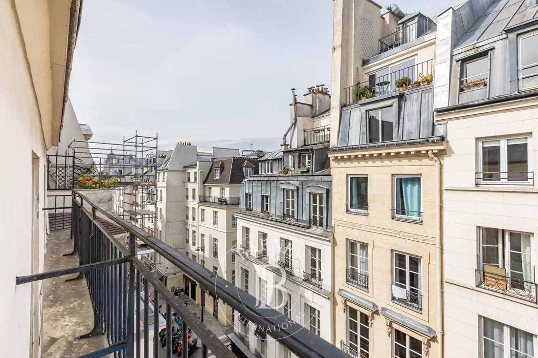 Apartment in Les Halles, Paris 1er Arrondissement, Paris 4 - 17676808
