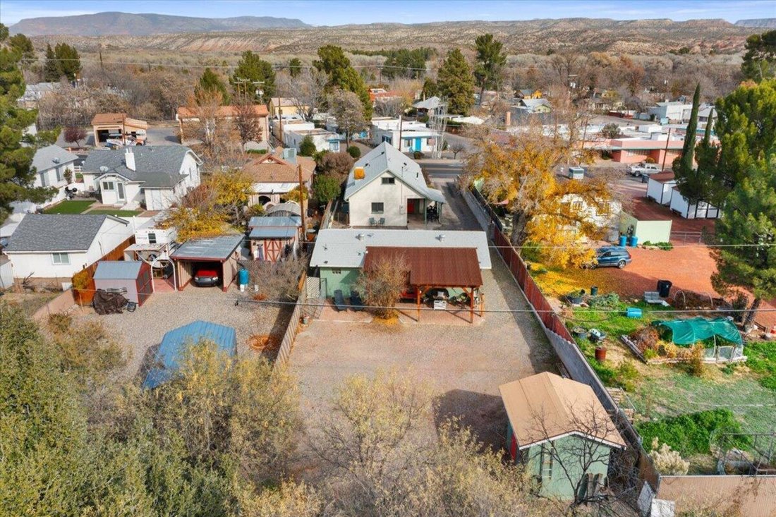 Cottonwood-Verde Village, Arizona, United States 5 - 17677147