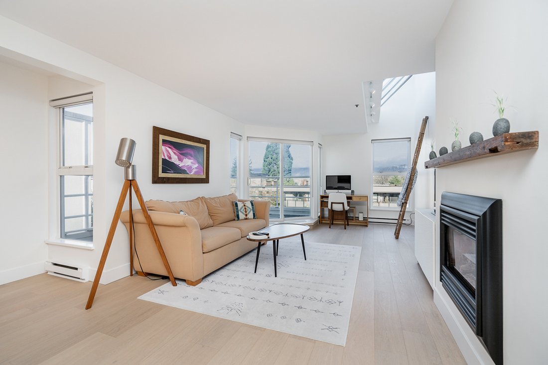 Villa in Vancouver, British Columbia, Canada 4 - 17677100