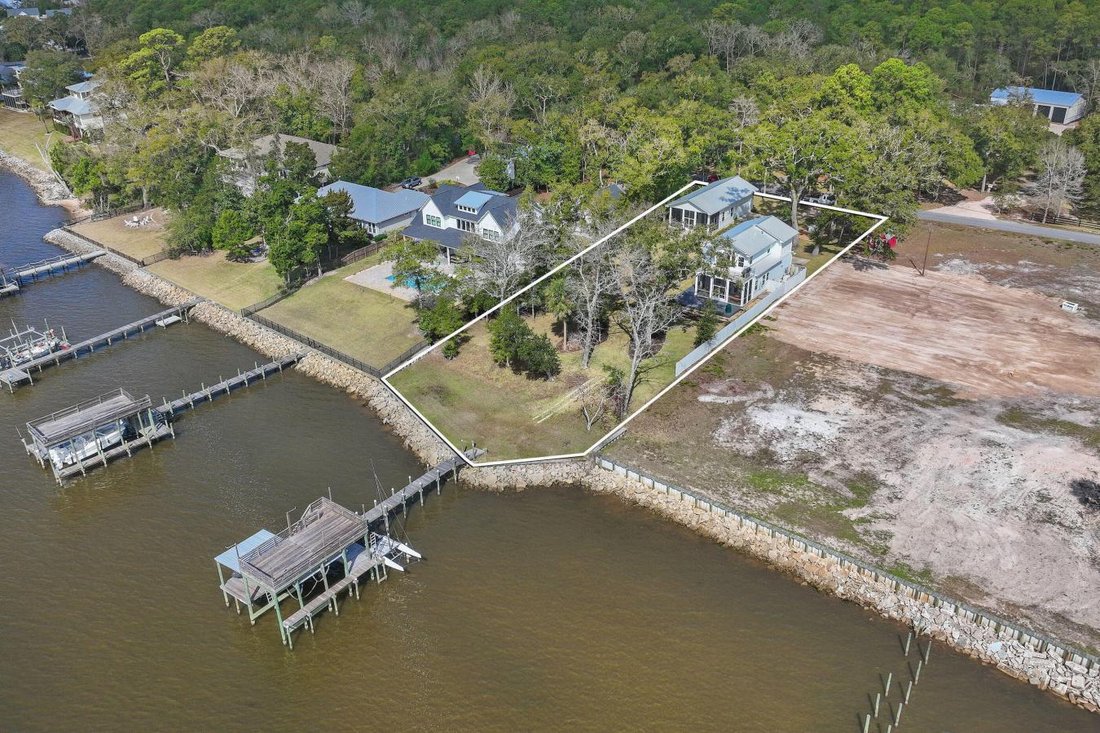 House in Freeport, Florida, United States 1 - 17676843