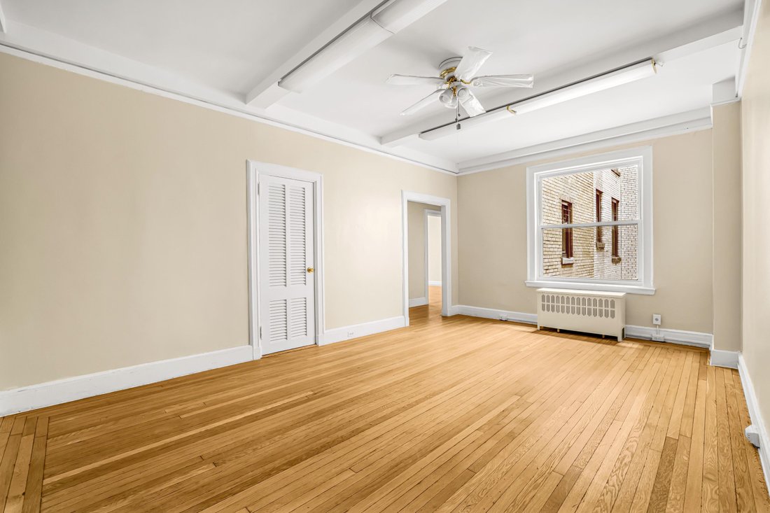 Co Op in New York, New York, United States 2 - 17676774