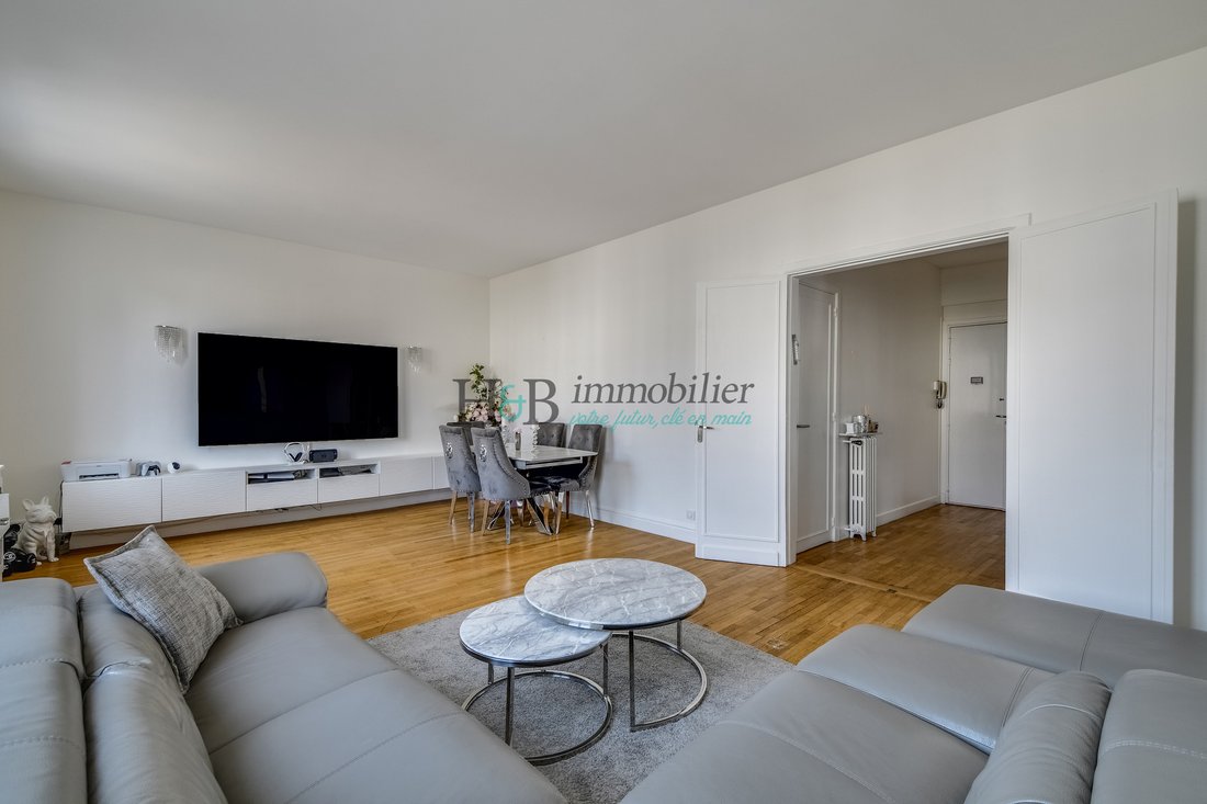 Apartment in Grange Aux Belles-Terrage, Paris 10e Arrondissement, Paris 5 - 17676683