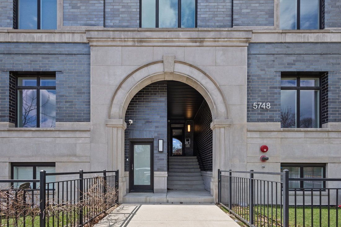 Condo in Chicago, Illinois, United States 2 - 17677065