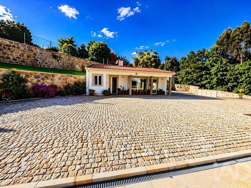 Townhouse in Arcos de Valdevez (Salvador), Vila Fonche e Parada, Viana do Castelo District, Portugal 4 - 17677369