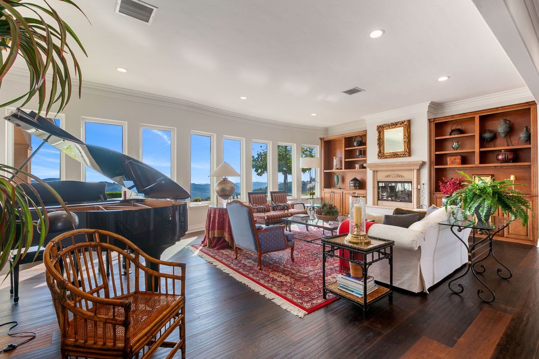 Temecula, California, United States 4 - 17676772
