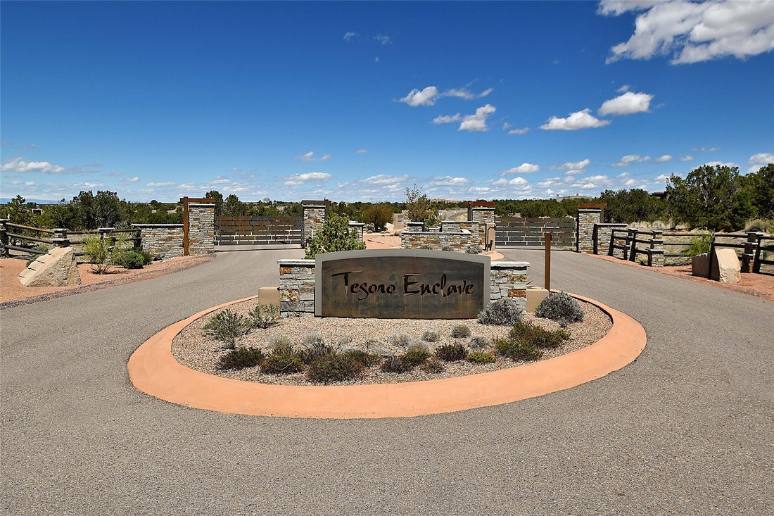 Land in Santa Fe, New Mexico, United States 1 - 17677128