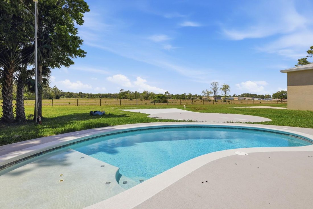 House in Edgewater, Florida, United States 2 - 17676979