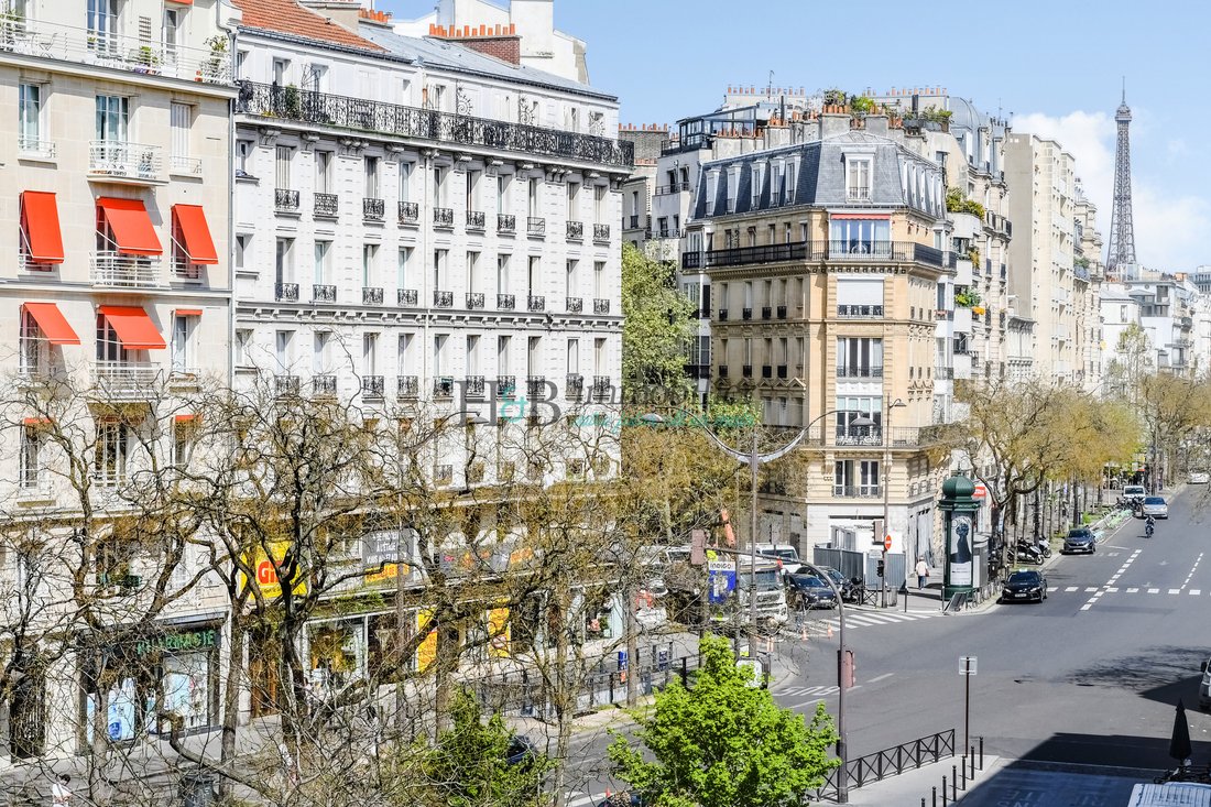 Apartment in Grange Aux Belles-Terrage, Paris 10e Arrondissement, Paris 1 - 17676683