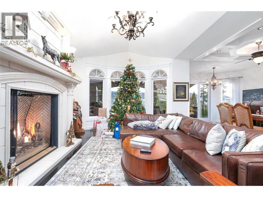 House in Kelowna, British Columbia, Canada 3 - 17676874