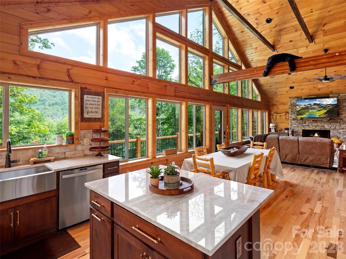 Maison à Maggie Valley, Caroline du Nord, États-Unis 2 - 17677247