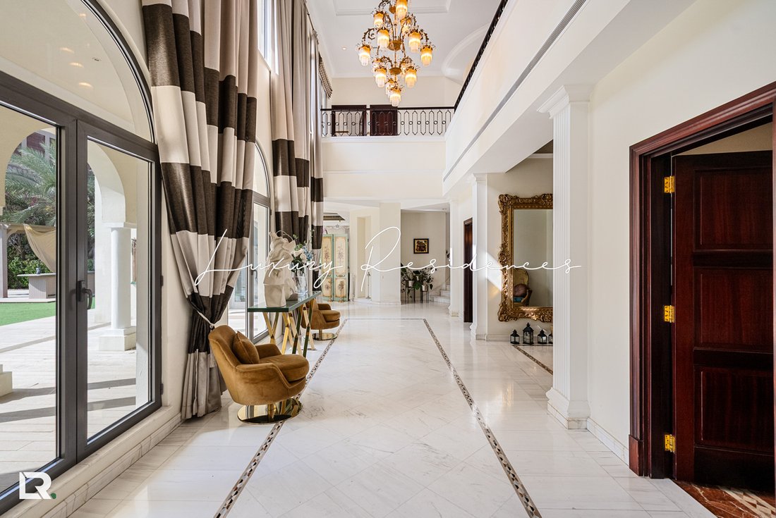 Villa in Palm Jumeirah, Dubai, United Arab Emirates 2 - 17299646
